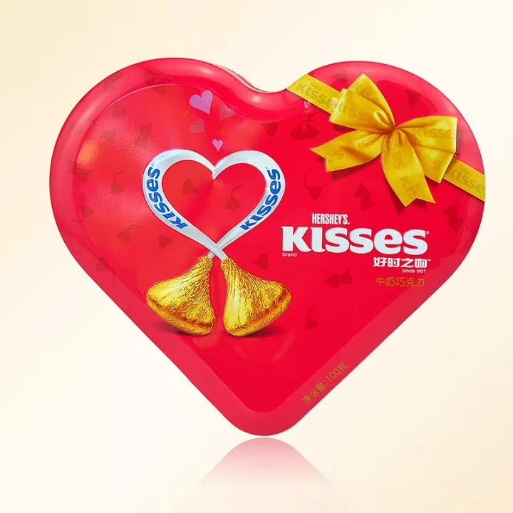 Gift Boxes With Chocolate Kisses